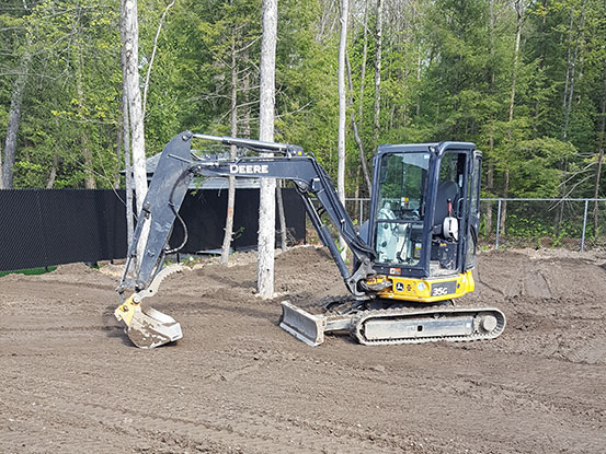 Mini excavation Longueuil